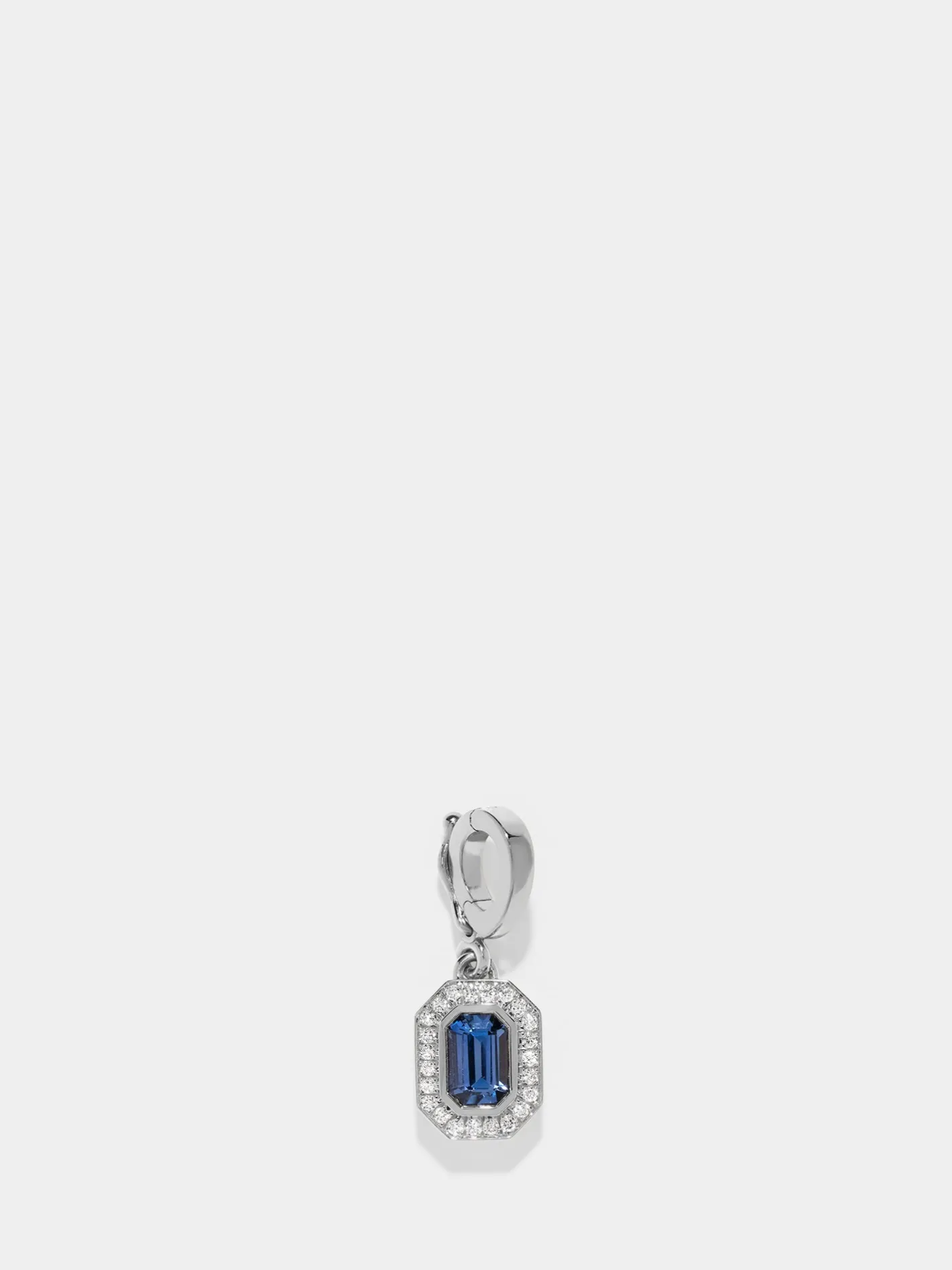 Silhouette Small Emerald-Cut Sapphire Charm<AZLEE Jewelry Fashion